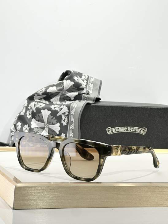 Picture of Chrome Hearts Sunglasses _SKUfw73239239fw